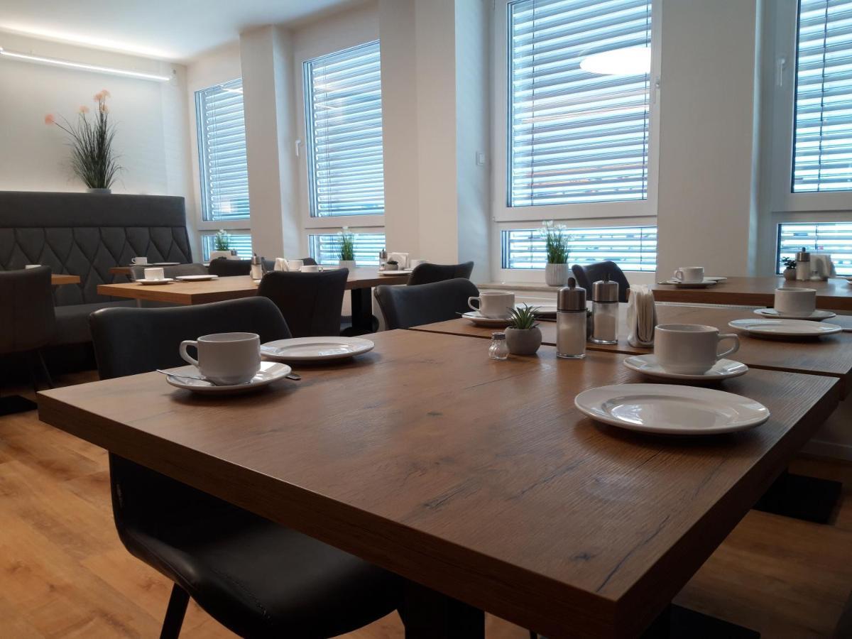 Hotel Weinert Neubrandenburg Kültér fotó